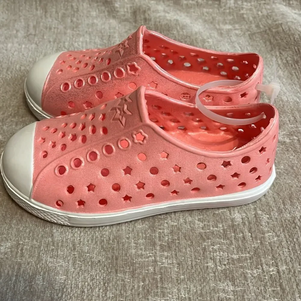 Kids Pink Star Slip-On Shoes